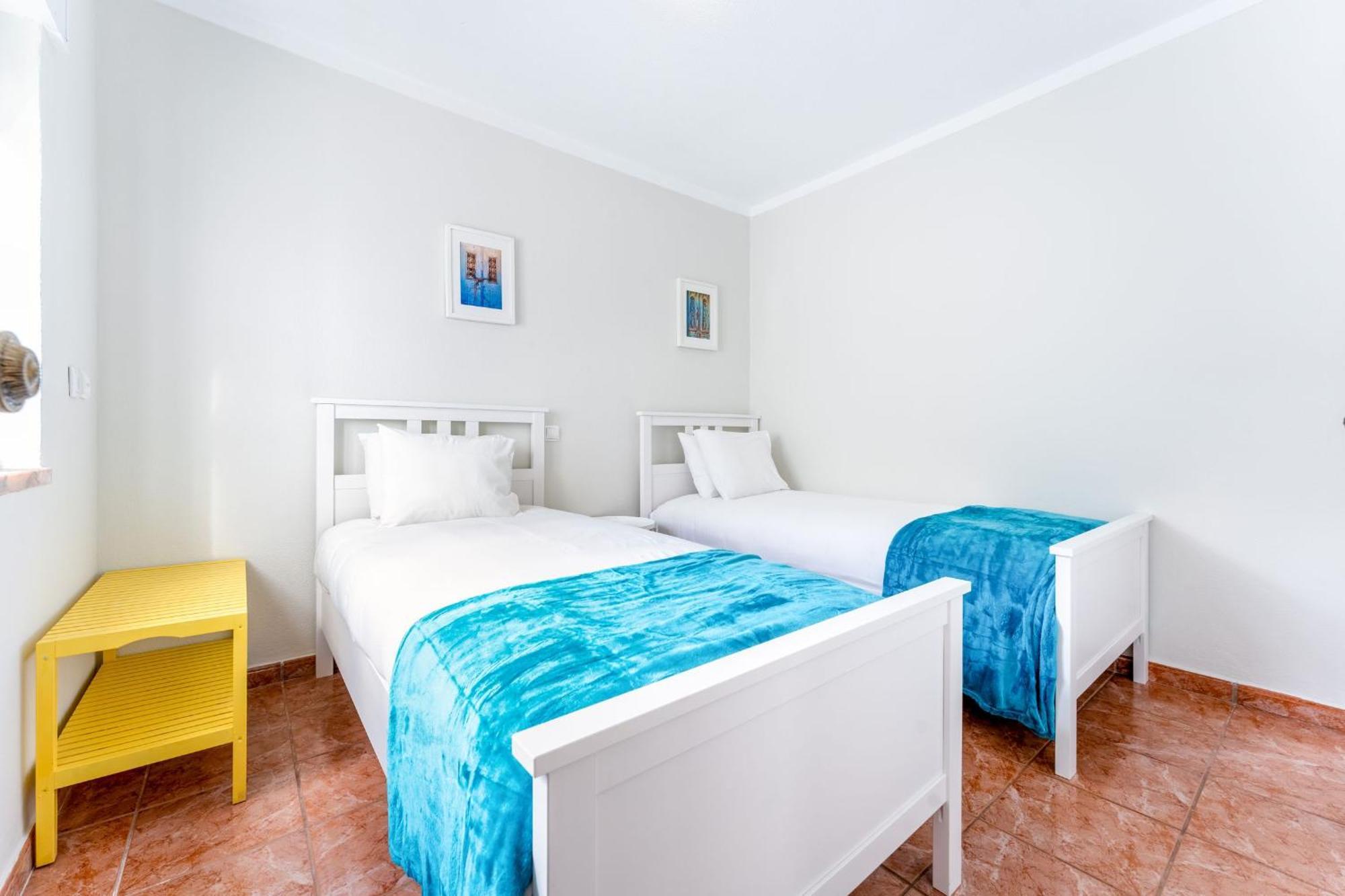 Comfy Flat W/ Rooftop Beach View By Lovelystay Burgau Bagian luar foto